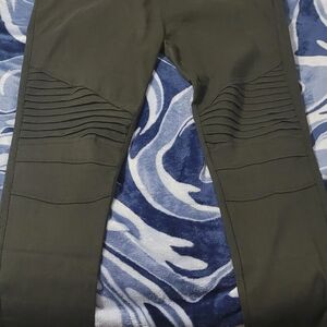 Women's Olive Green Pull On Pants W/Zipper Detail